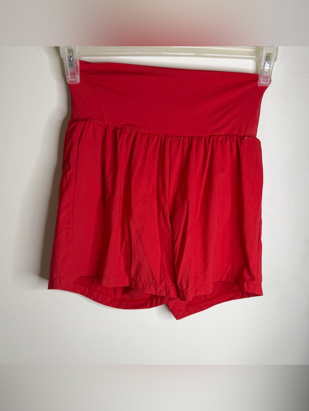 HALARA Red Gathered Waist Shorts